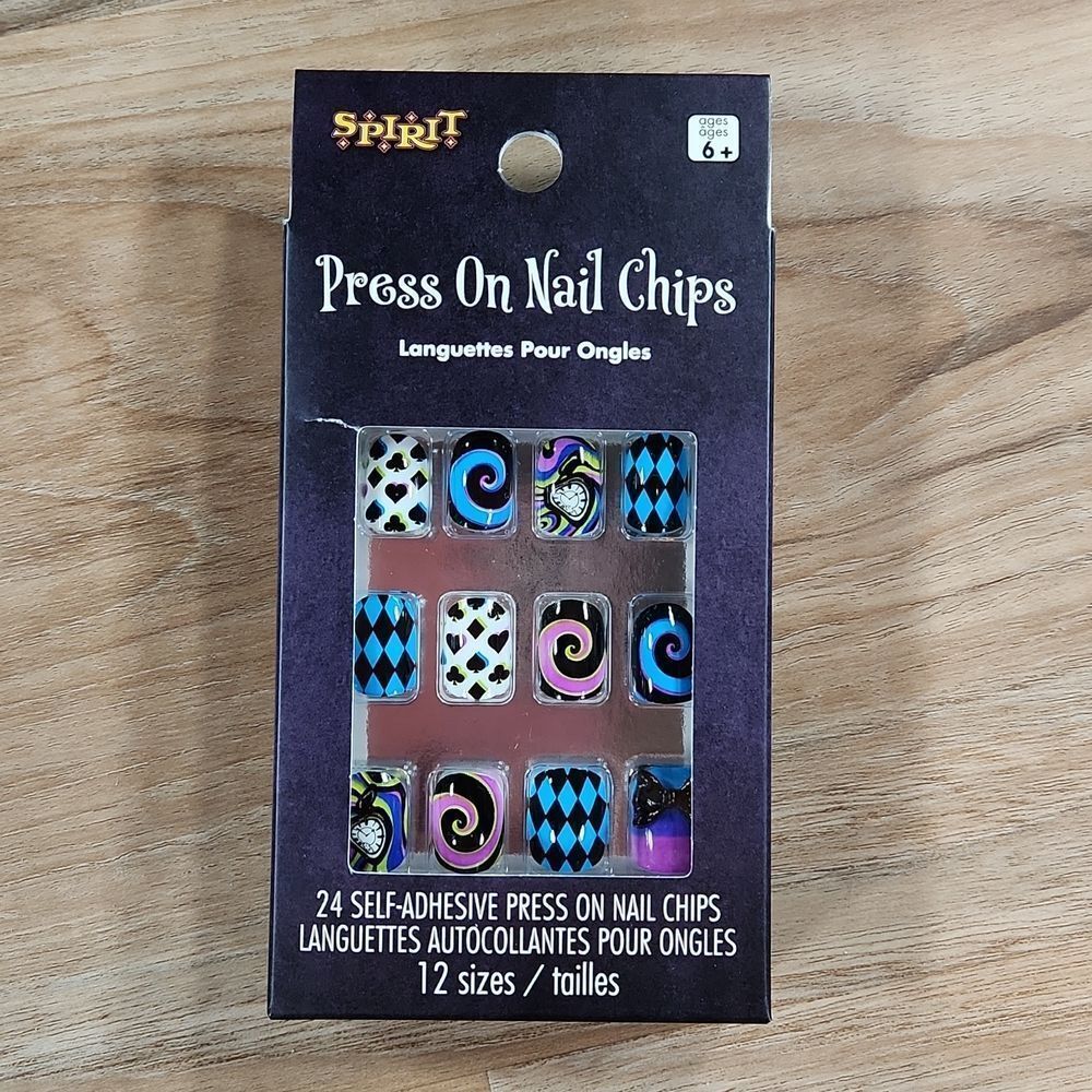 🔺️NIB Alice in Wonderland Press On Nail Chips 24 Count
